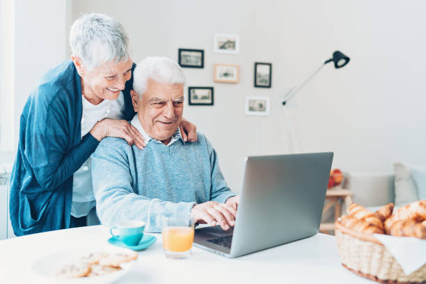 Les avantages de maîtriser les outils numériques pour les seniors